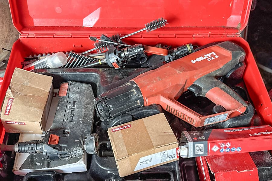 Bolzensetzgerät Hilti DX6